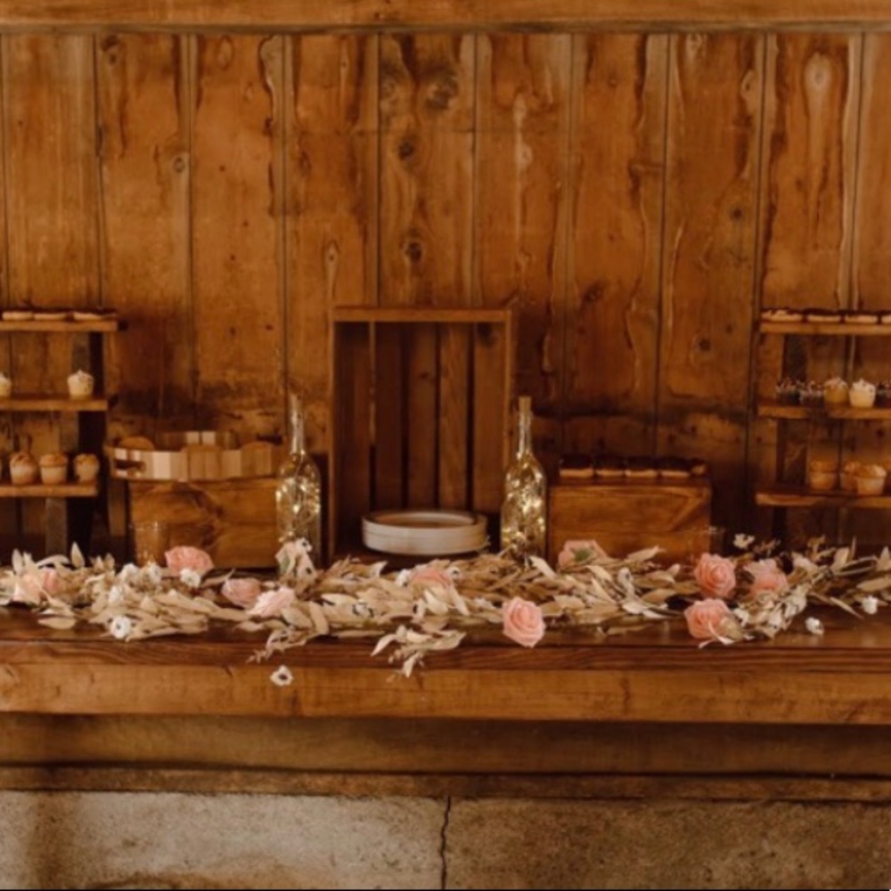 Pink/blush floral decorations for desert table or head table